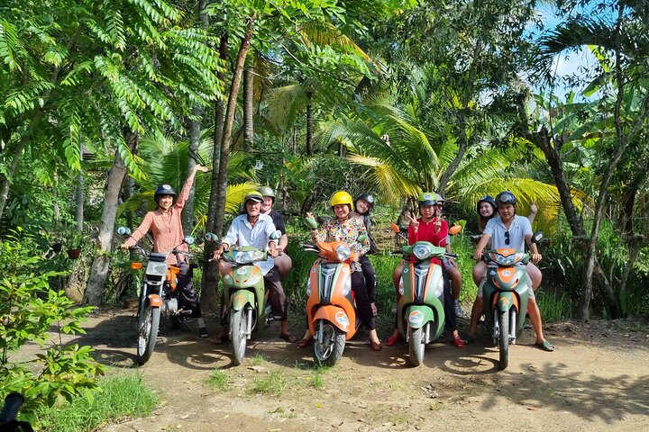 Ben Tre Mekong Zig Zag: Skoter, segelbåt och mat (hel dag)