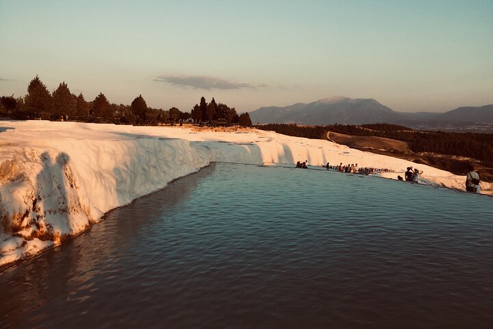 Hoppe over linjen Pamukkale Tour for Crusiers fra Kusadasi Havn
