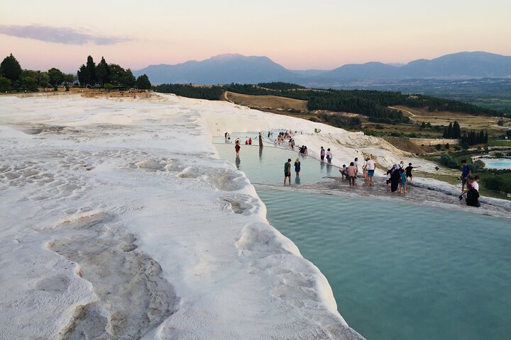 Hoppe over linjen Pamukkale Tour for Crusiers fra Kusadasi Havn