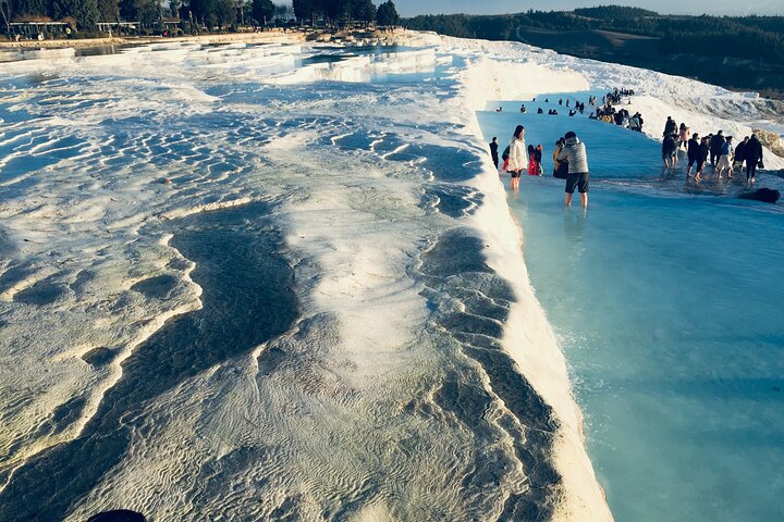 Hoppe over linjen Pamukkale Tour for Crusiers fra Kusadasi Havn