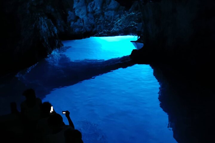 Caverna Azul, Lagoa Azul, passeio de barco em grupo das Ilhas Pakleni saindo de Hvar