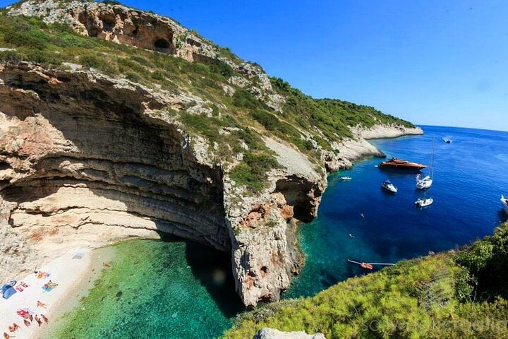 Caverna Azul, Lagoa Azul, passeio de barco em grupo das Ilhas Pakleni saindo de Hvar