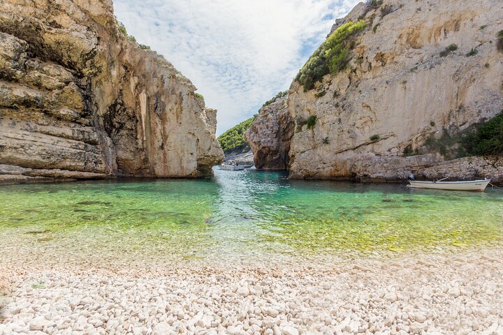 Caverna Azul, Lagoa Azul, passeio de barco em grupo das Ilhas Pakleni saindo de Hvar