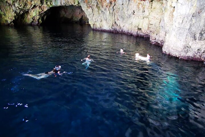 Caverna Azul, Lagoa Azul, passeio de barco em grupo das Ilhas Pakleni saindo de Hvar
