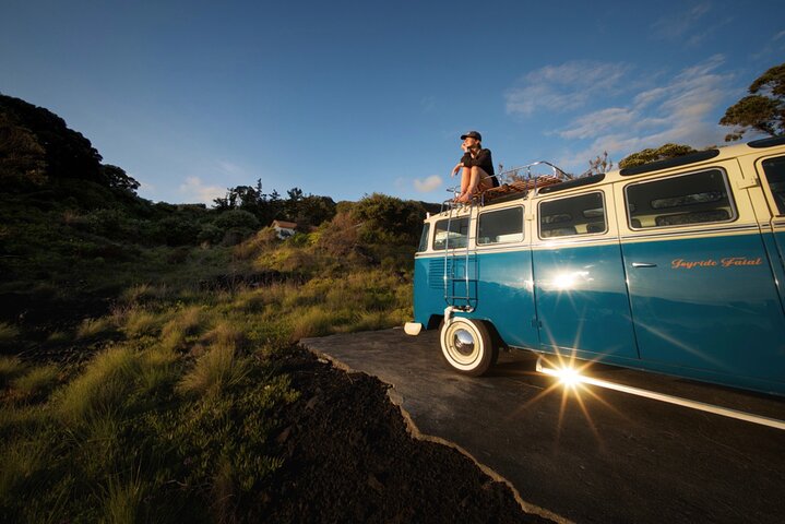 Tour privato in autobus VW Samba di mezza giornata intorno all'isola di Faial