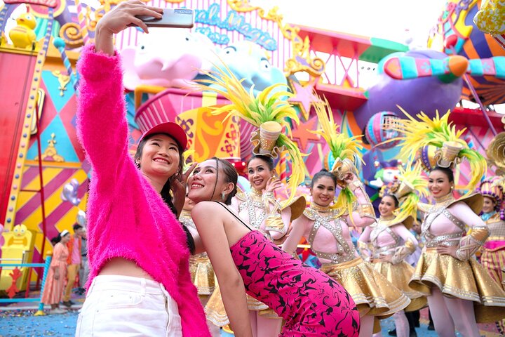 Biglietto d'ingresso per l'esperienza Carnival Magic Phuket