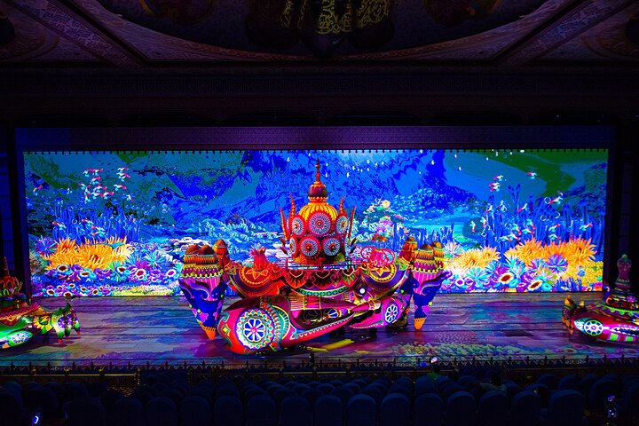 Biglietto d'ingresso per l'esperienza Carnival Magic Phuket