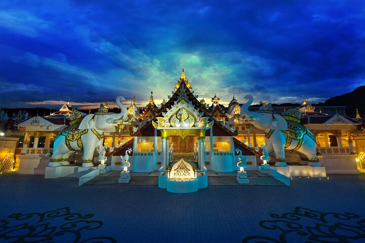 Biglietto d'ingresso per l'esperienza Carnival Magic Phuket