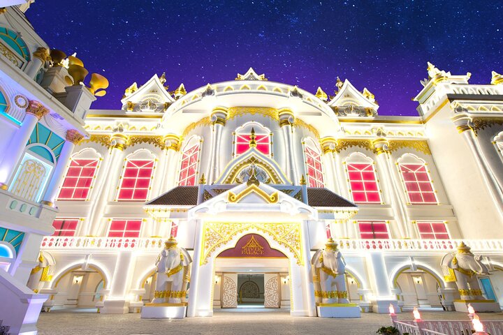 Biglietto d'ingresso per l'esperienza Carnival Magic Phuket