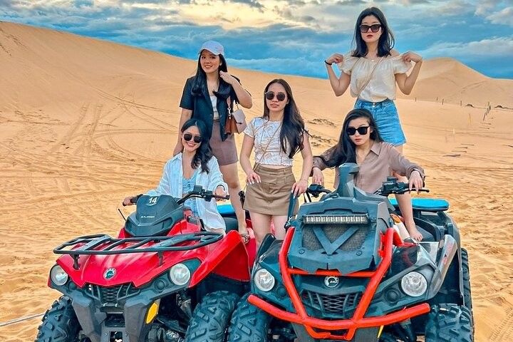 Mui Ne: Servicio de excursiones en jeep por las dunas de arena con opción de ATV
