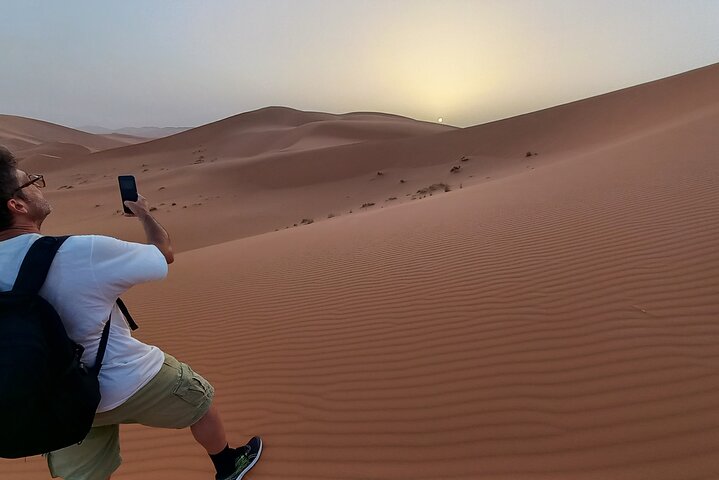 Merzouga-ørkenen Soloppgang Vandretur fra Erfoud med lokal guide