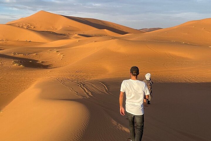 Merzouga-ørkenen Soloppgang Vandretur fra Erfoud med lokal guide