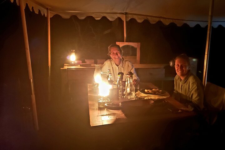 1 Nacht Exklusives rustikales Luxus Safari Camp Nyerere Nationalpark