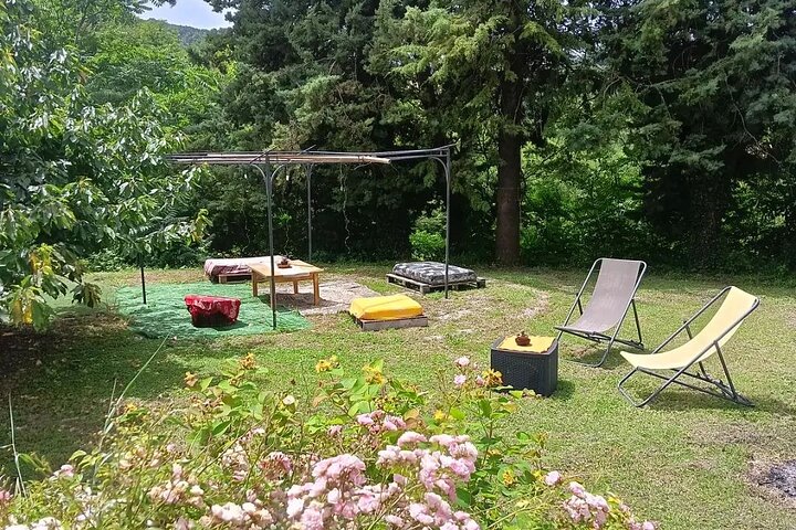 Cena en casa de Kirkaia: jardín de sabores auténticos