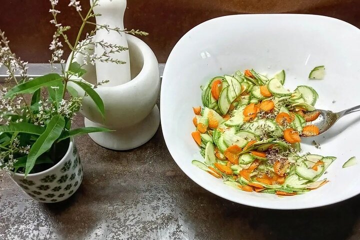 Cena en casa de Kirkaia: jardín de sabores auténticos