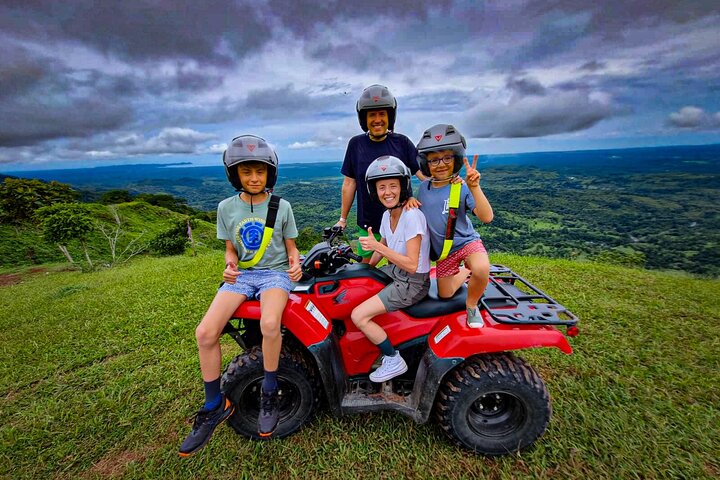 Manuel Antonio: visite en VTT hors route de la forêt tropicale et des cascades