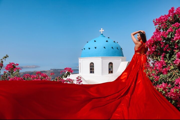 Eksklusiv Santorini Flying Dress Photoshoot med Pickup