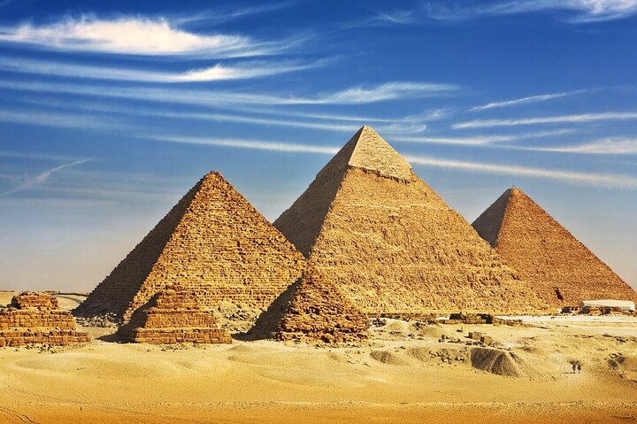 Tour privado de día completo Pirámides de Giza Sakkara Memphis Dahshur