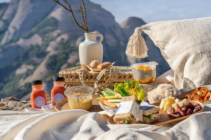 Elegant privat picnic i Montserrat i 1100 meters højde