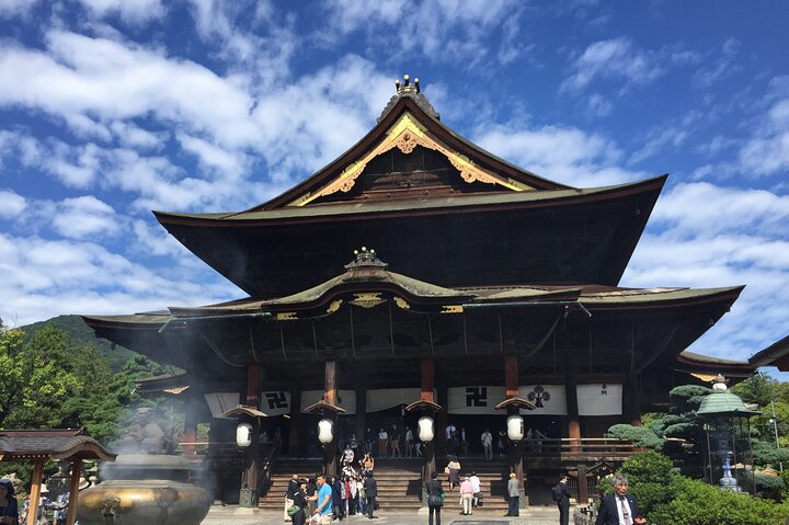 1-tägige private Schneeaffen-ZenkoJi-Tempel- und Sake-Verkostung durch Nagano
