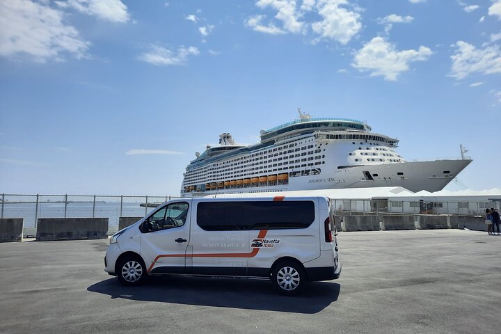 Privater Transfer - Port Hercule zum Flughafen Nizza Côte d'Azur (NCE)