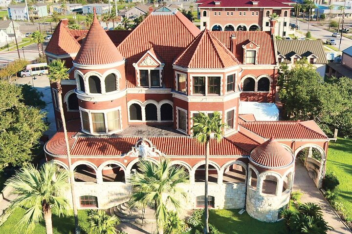 Visita la Moody Mansion del 1895 di Galveston
