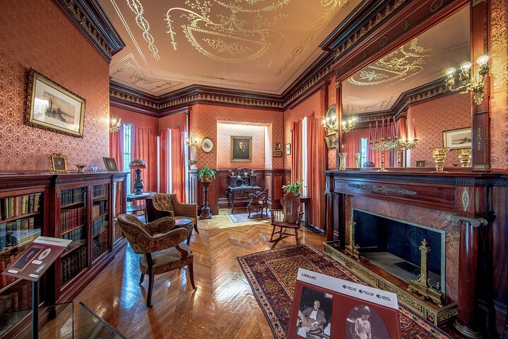 Visita la Moody Mansion del 1895 di Galveston