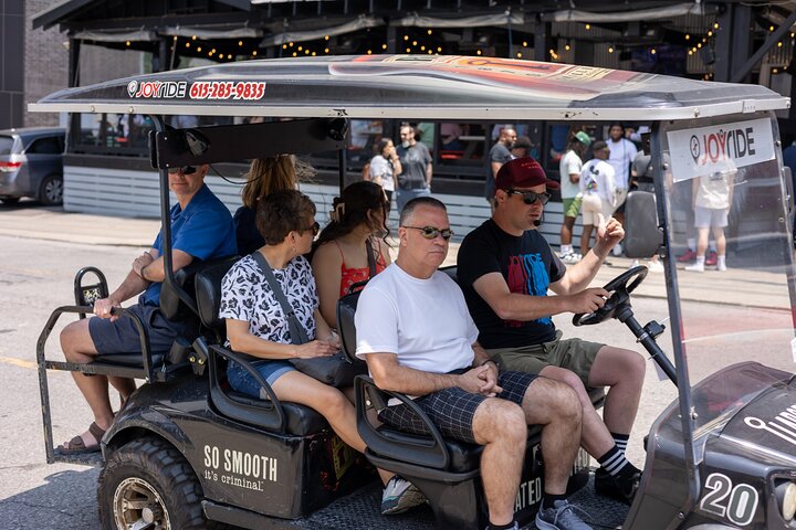 Explore the City of Nashville Sightseeing Tour by Golf Cart
