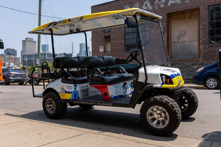 Explore the City of Nashville Sightseeing Tour by Golf Cart