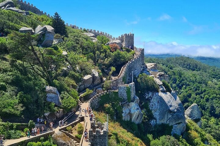 Sintra Private Tour med billetter: Pena Palace & Moorish Castle