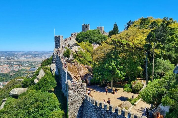 Sintra Private Tour med billetter: Pena Palace & Moorish Castle