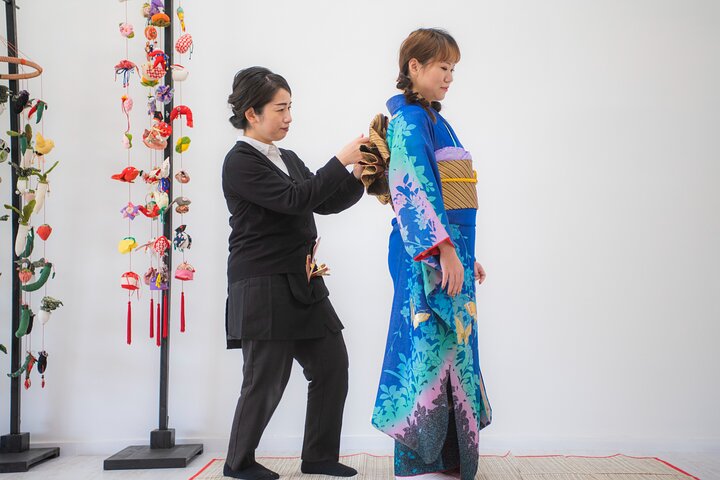 Paseo en Kimono Auténtico Privado en Nostálgico Village, Minakami