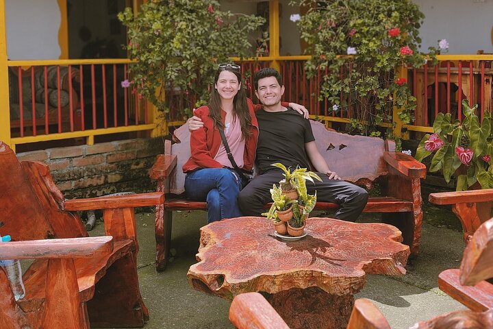 Tour zur Kaffeefarm und zu den heißen Quellen von Santa Rosa ab Pereira oder Armenien
