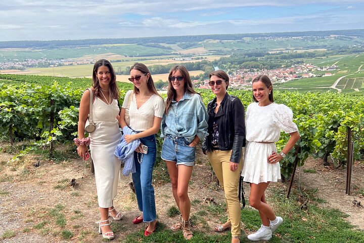 Bubble Champagne Tour vanuit Epernay (tour van een halve dag met kleine groepen)
