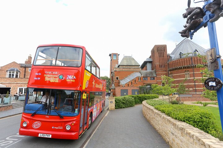 Stratford-upon-Avon hop-on hop-off bustour door de stad