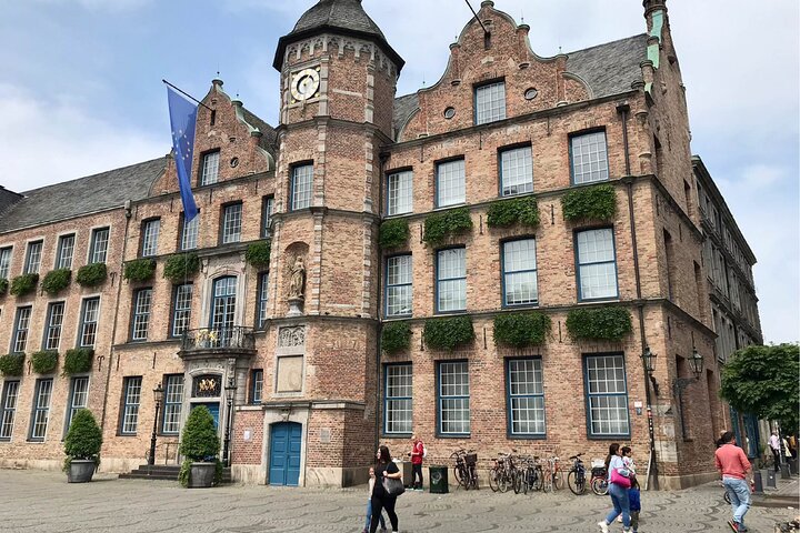Düsseldorf Wandeltour : Ontdek de beste bezienswaardigheden & verborgen juweeltjes