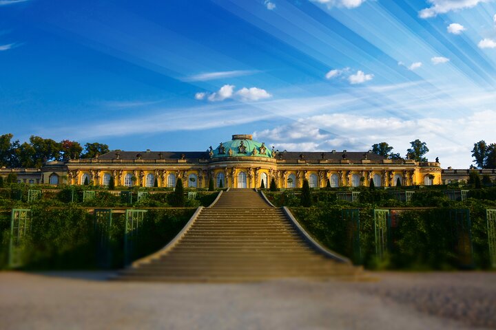 Private Tour Berlin - Potsdam - Magdeburg mit lokalem Fahrer