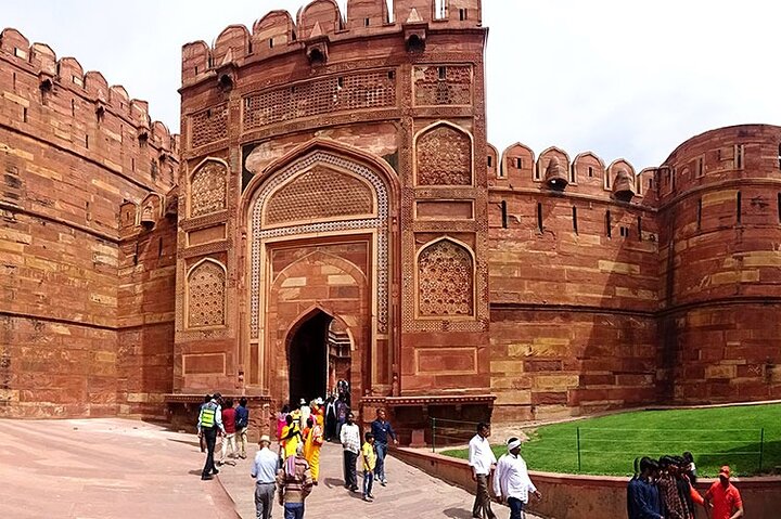 All Inclusive Taj Mahal Agra Fort Baby Taj Tour By Car From Delhi