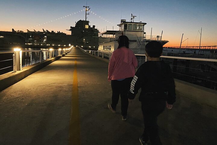 USS Yorktown Ghost Tour med exklusiv tillgång till natten