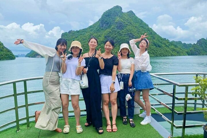 DELUXE Halong Bay Tagestour von Hanoi, täglich betrieben 2026 - 2027