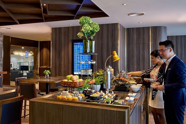 Kuala Lumpur International Airport (KUL) T1 /T2 VIP Lounge Access