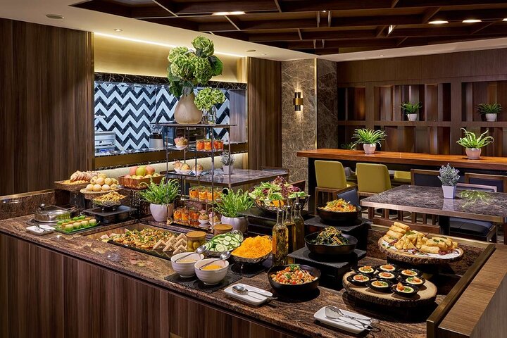 Kuala Lumpur International Airport (KUL) T1 /T2 VIP Lounge Access