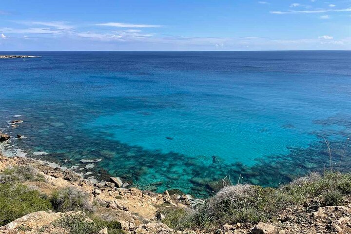 Fra Larnaca - Cape Greko, havgrotter, kjærlighetens bro (gruppe på 5)
