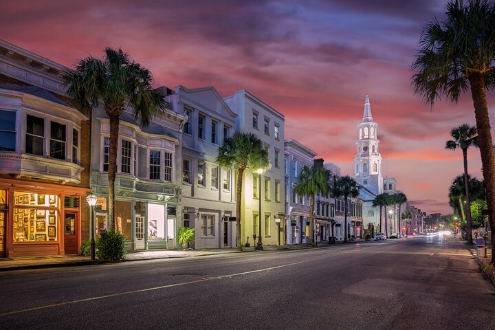 Assombrações reais de Charleston! (Tour fantasma para pequenos grupos)