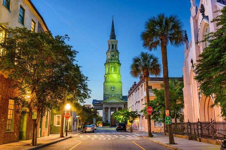 Assombrações reais de Charleston! (Tour fantasma para pequenos grupos)