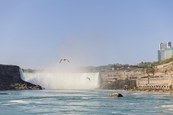 Niagara Falls Tour with Boat Ride & Journey Behind the Falls