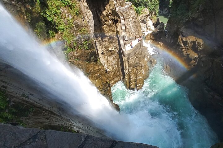 Amazon Jungle & Baños Adventure City: 4 dias de natureza e vida selvagem