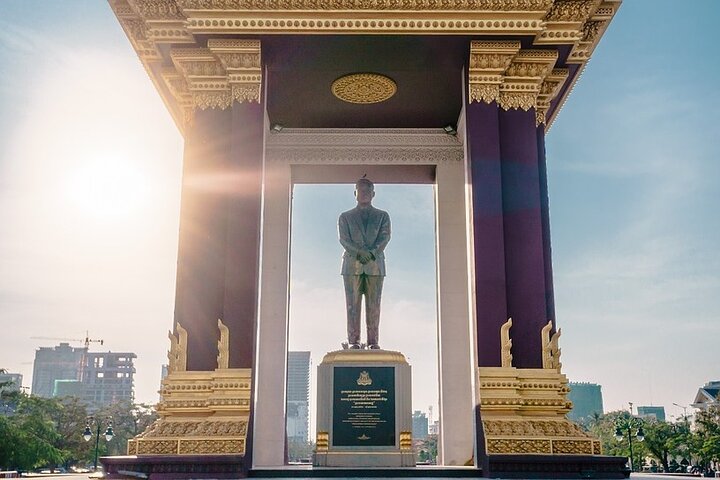 Phnom Pehn City Must See Highlight Guided Tour