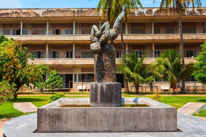 Phnom Pehn City Must See Highlight Guided Tour