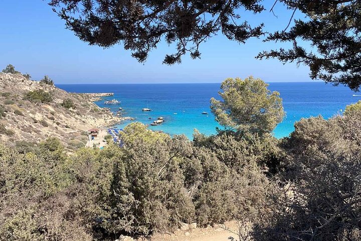 Fra Larnaca - Cape Greko, havgrotter, kjærlighetens bro (gruppe på 5)